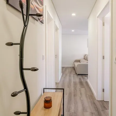 Hostwise - Spacious & Stylish Flat With Garage Lejlighed Ermesinde
