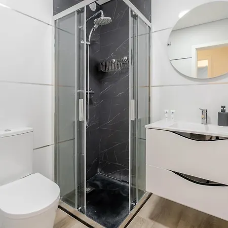 Hostwise - Spacious & Stylish Flat With Garage Lejlighed Ermesinde